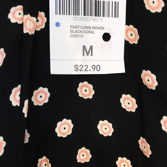 Forever 21 Floral Dress Pants - Picture 6 of 9